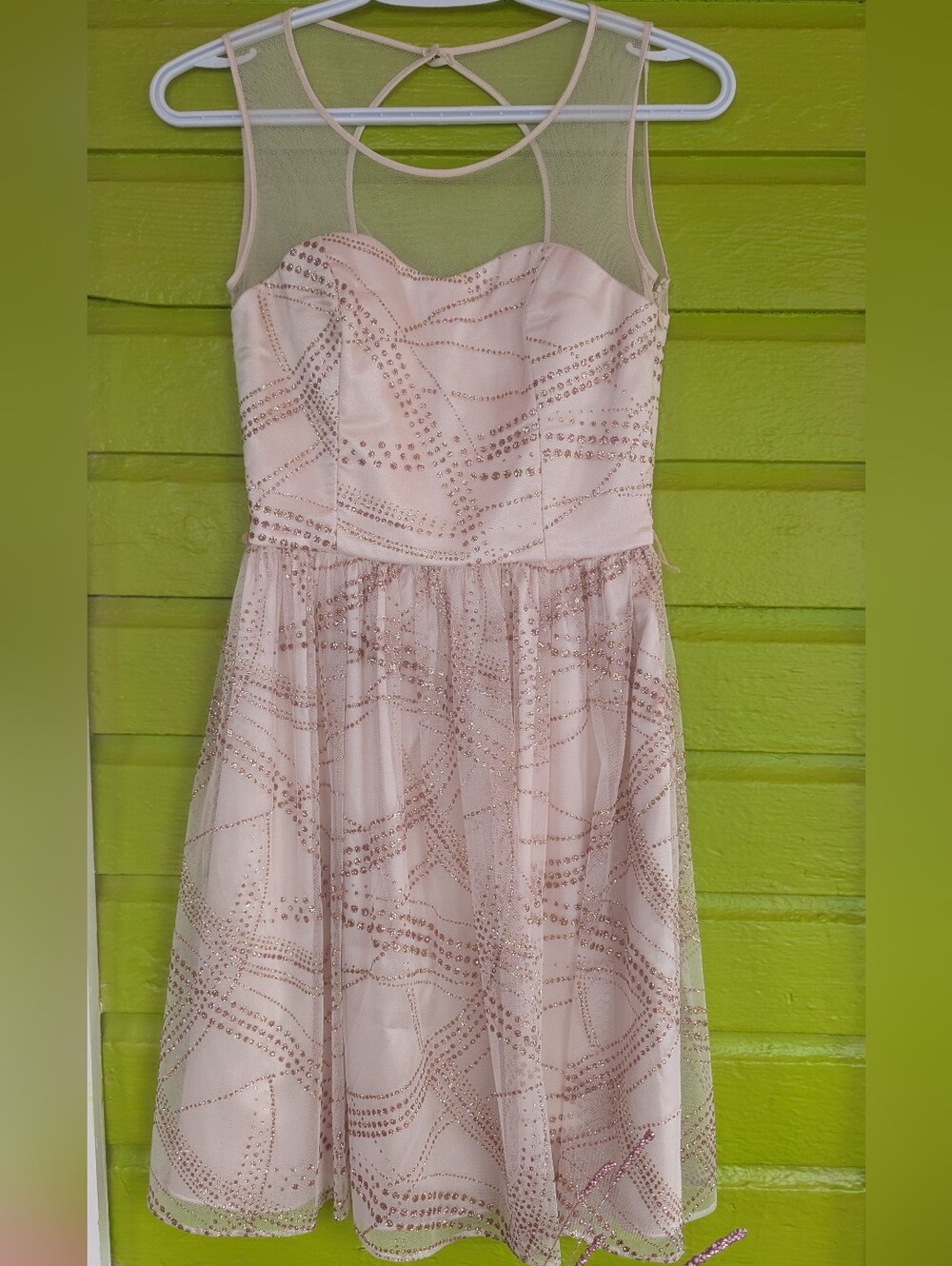 le chateau champagne Blush Sparkly Dress Keyhole Made In Canada Xxs
